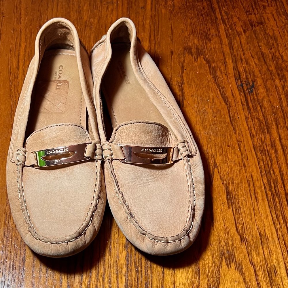 Coach Nola tan loafer 9.5